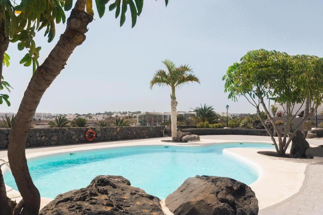 Appartamento Apartamento Om Con Piscina Y Vistas Al Mar Costa Teguise Esterno foto
