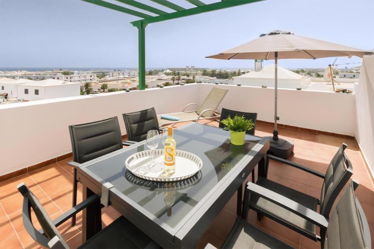 Appartamento Apartamento Om Con Piscina Y Vistas Al Mar Costa Teguise Esterno foto